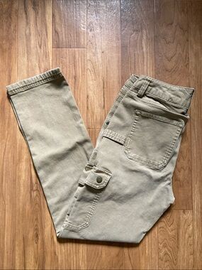 Women’s Size 6 Duluth Trading Co Tan Cargo Work Pants